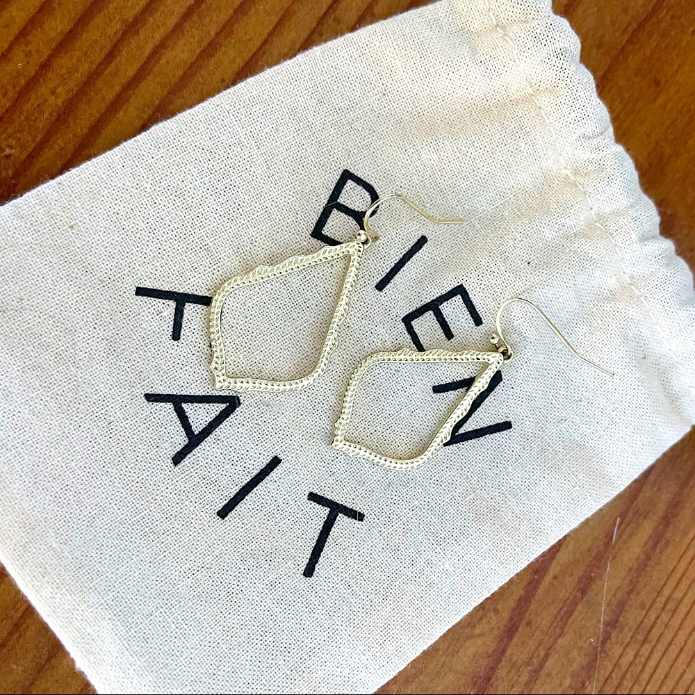 Kendra Scott earrings